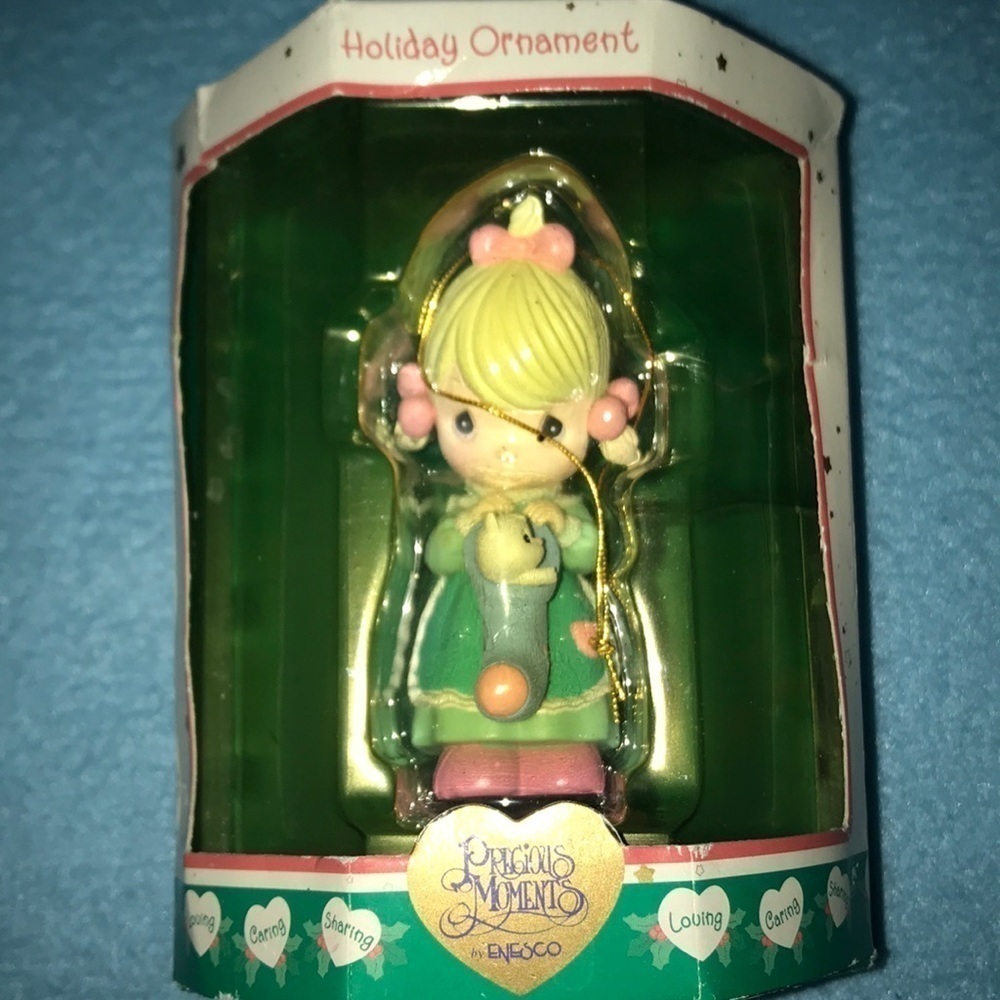 𝅺PRECIOUS Moments ornament